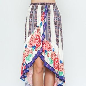 Las Rosas Hi-low Flying Tomato skirt